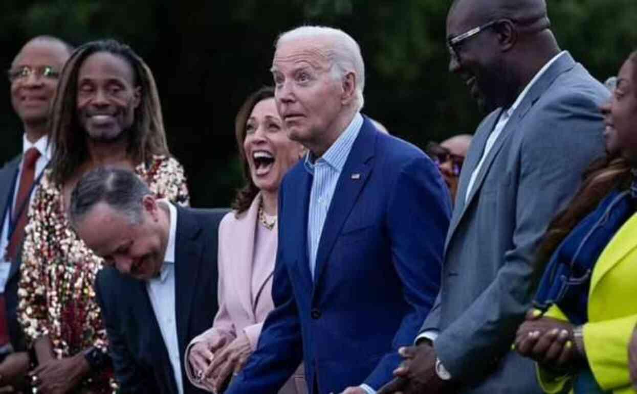 Cumhuriyetçiler, Biden'ın Juneteenth Beyaz Saray konserinde donup kaldığını görünce dalga geçti