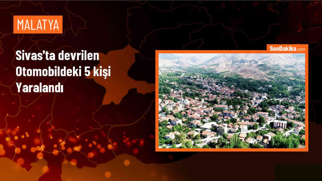 Sivas\'ın Kangal ilçesinde otomobil devrildi, 5 kişi yaralandı