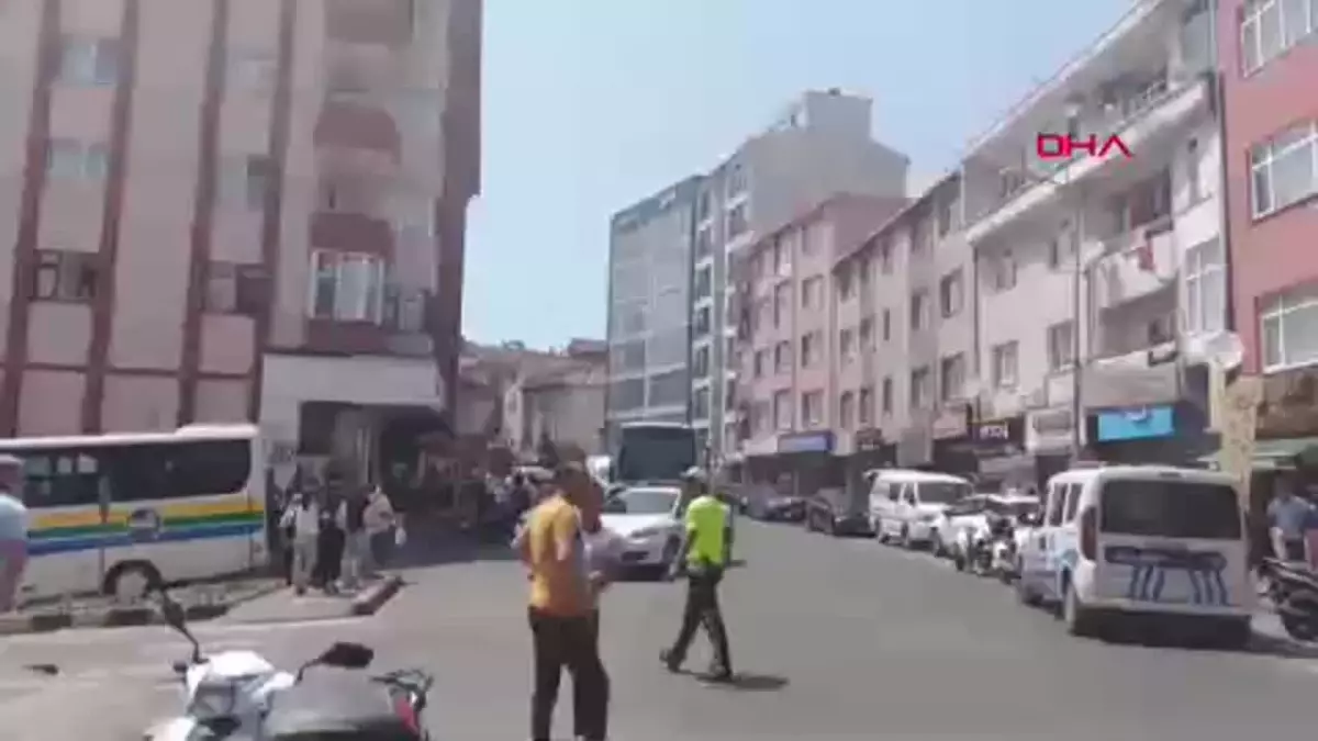 Zihinsel Engelli Çocuk, Annesini ve Anneannesini Evde Alıkoyup Darbetti