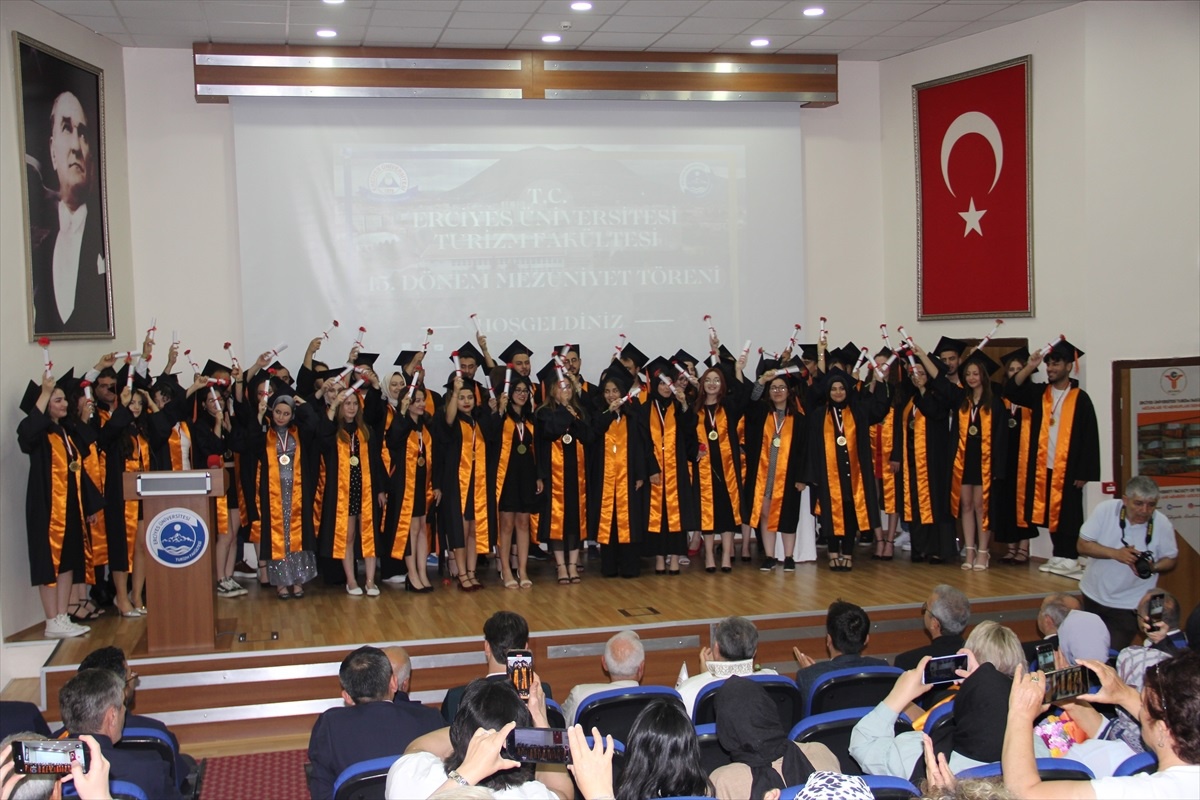Kütahya Panko Birlik'te Ahmet Genç ve Ekibi Güven Tazeledi