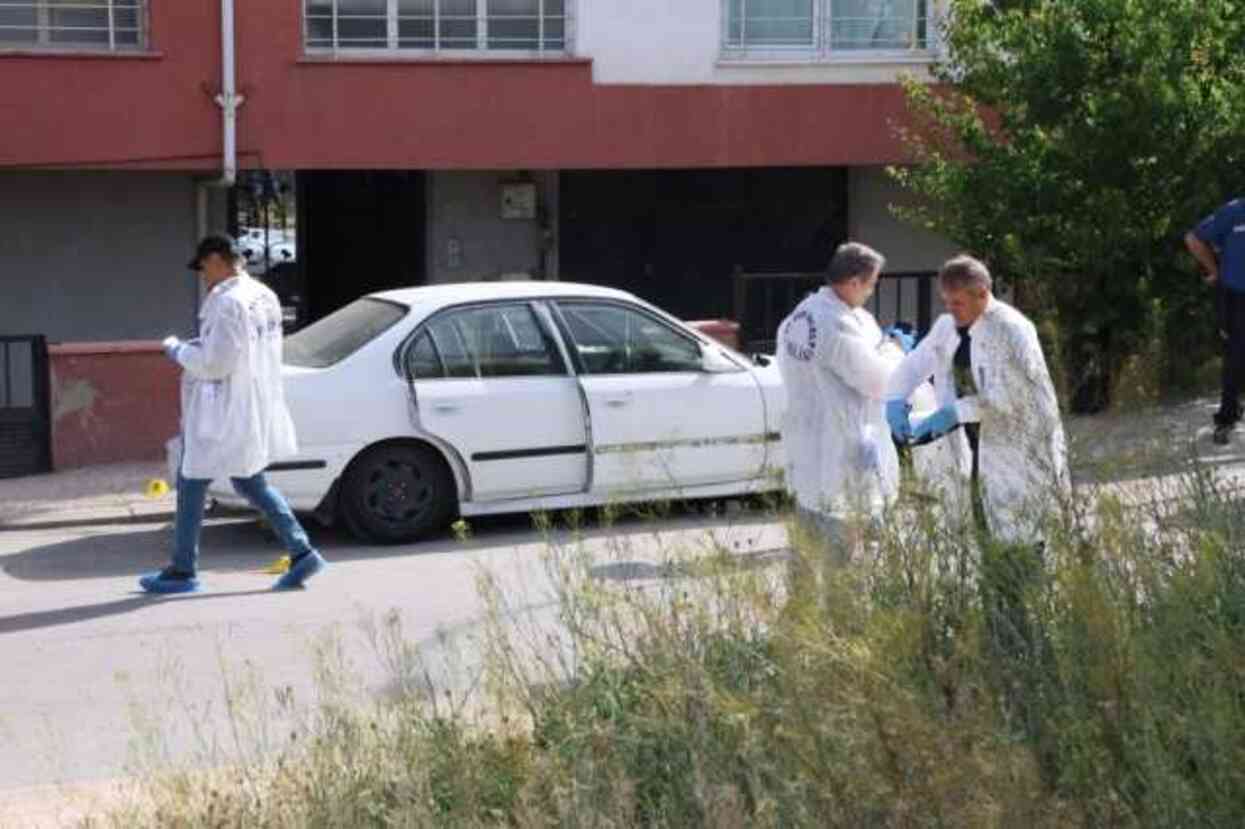 Eskişehir'de Cinayet: Kızını ve Torununu Öldüren Zanlının Kin Nedeniyle İşlediği İddia Ediliyor
