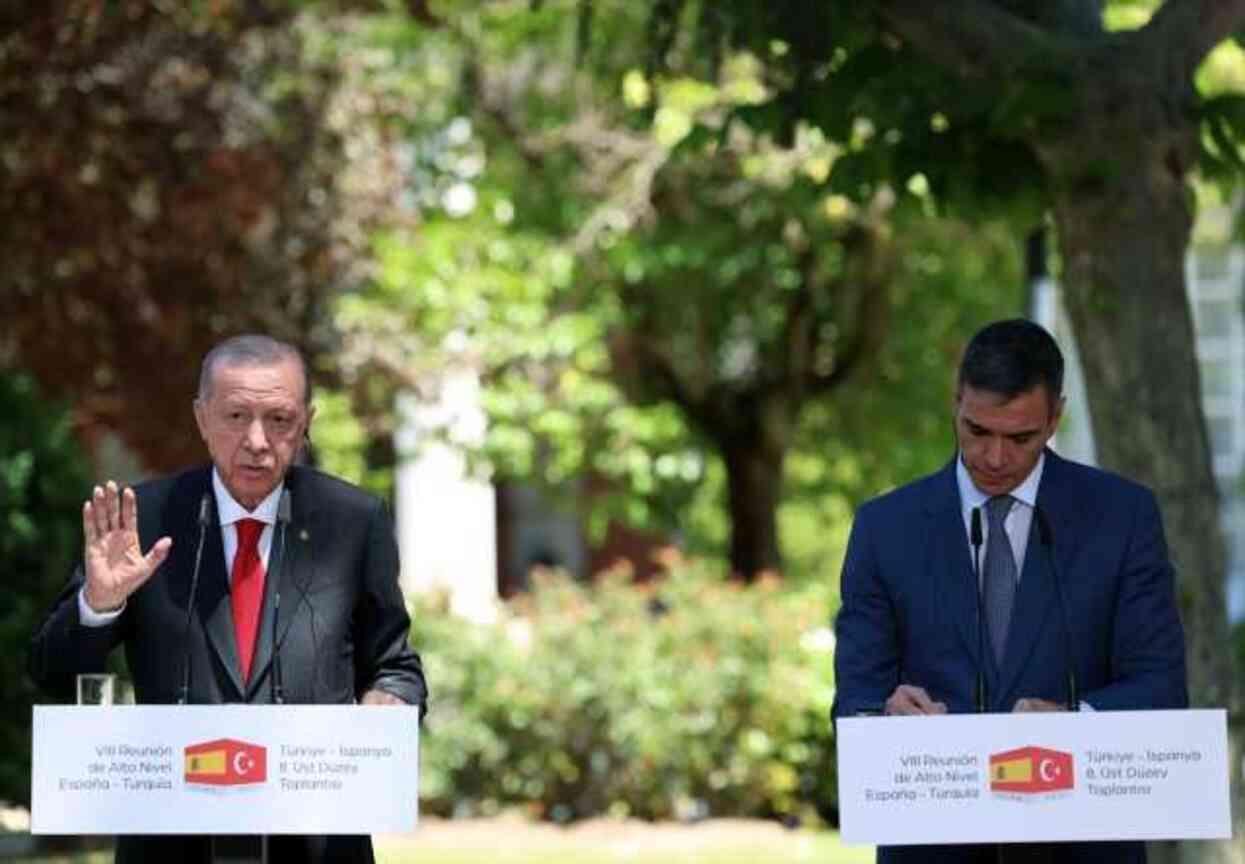 İspanyol muhabirin sorusu Cumhurbaşkanı Erdoğan'ı sinirlendirdi: Başını sallama, bak ben sallamıyorum