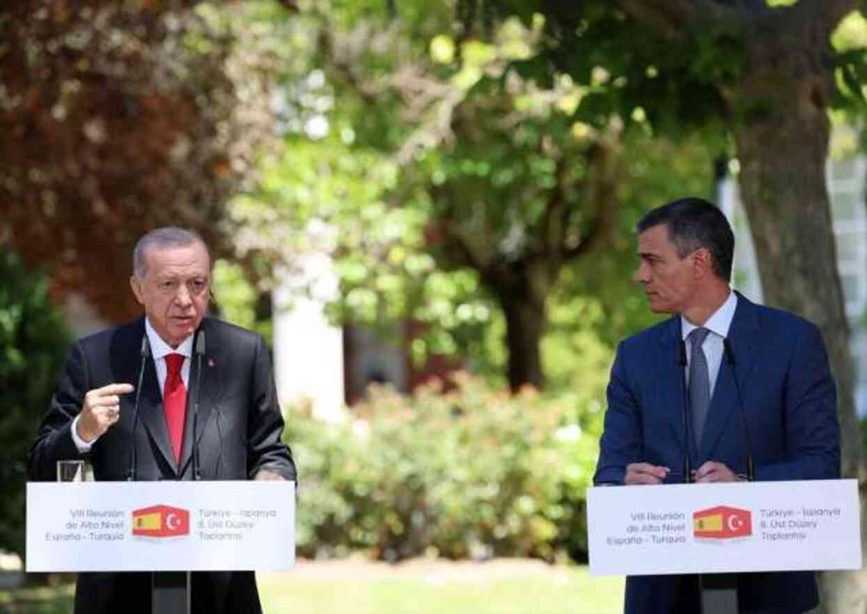 İspanyol muhabirin sorusu Cumhurbaşkanı Erdoğan'ı sinirlendirdi: Başını sallama, bak ben sallamıyorum