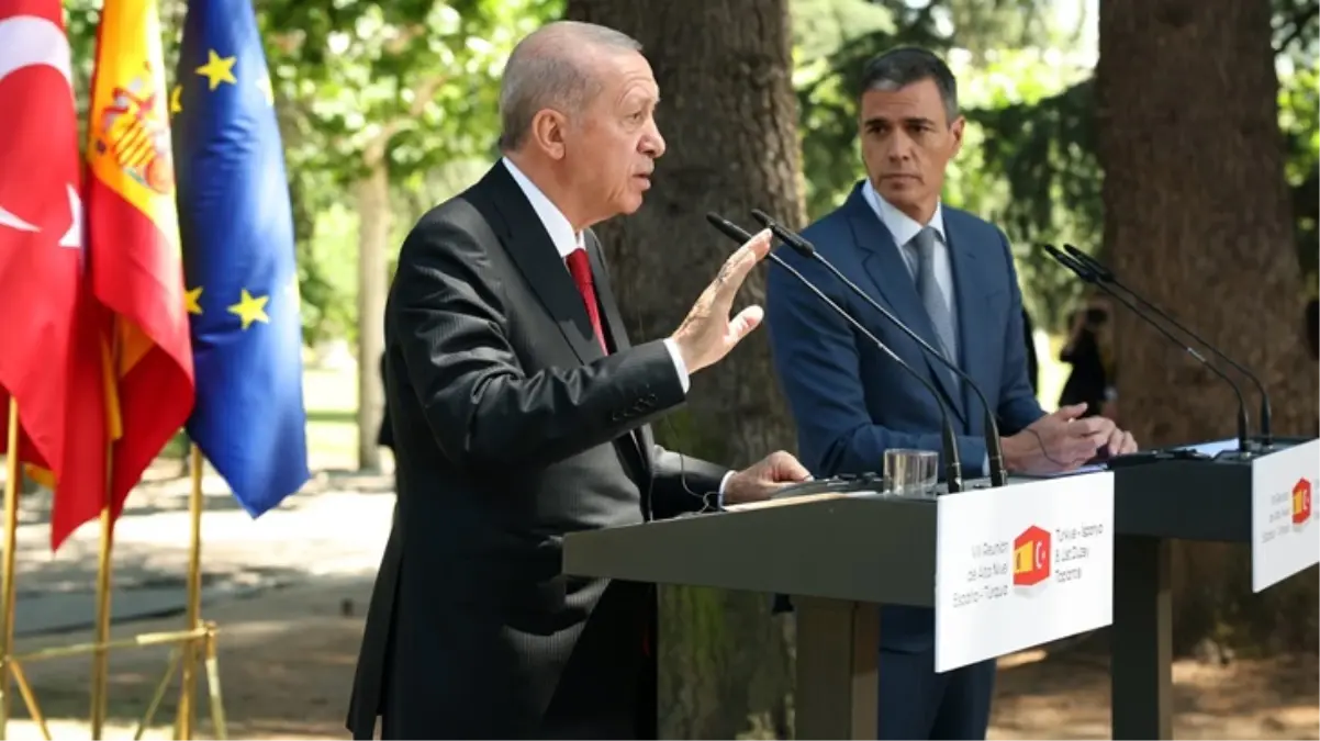 İspanyol muhabirin sorusu Cumhurbaşkanı Erdoğan\'ı sinirlendirdi: Başını sallama, bak ben sallamıyorum