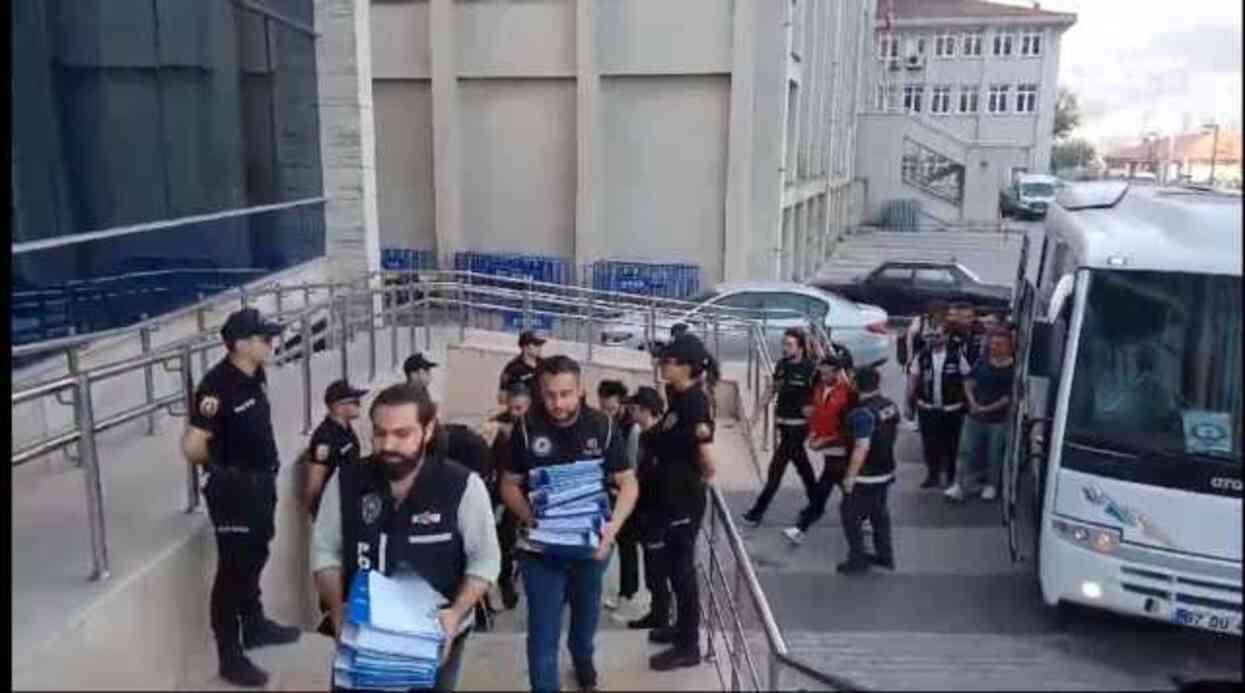 'Kripto saadet zinciri'yle 200 milyon liralık vurgun! Dolandırdıkları kişilere statüler vermişler