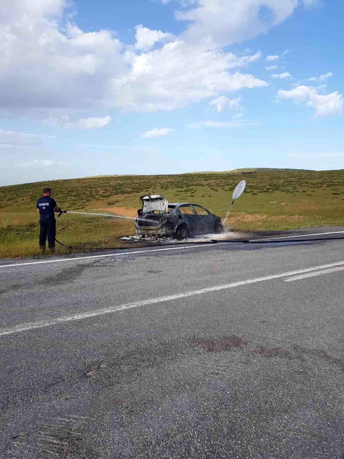 Sezen'e Aşkını İtiraf Etti