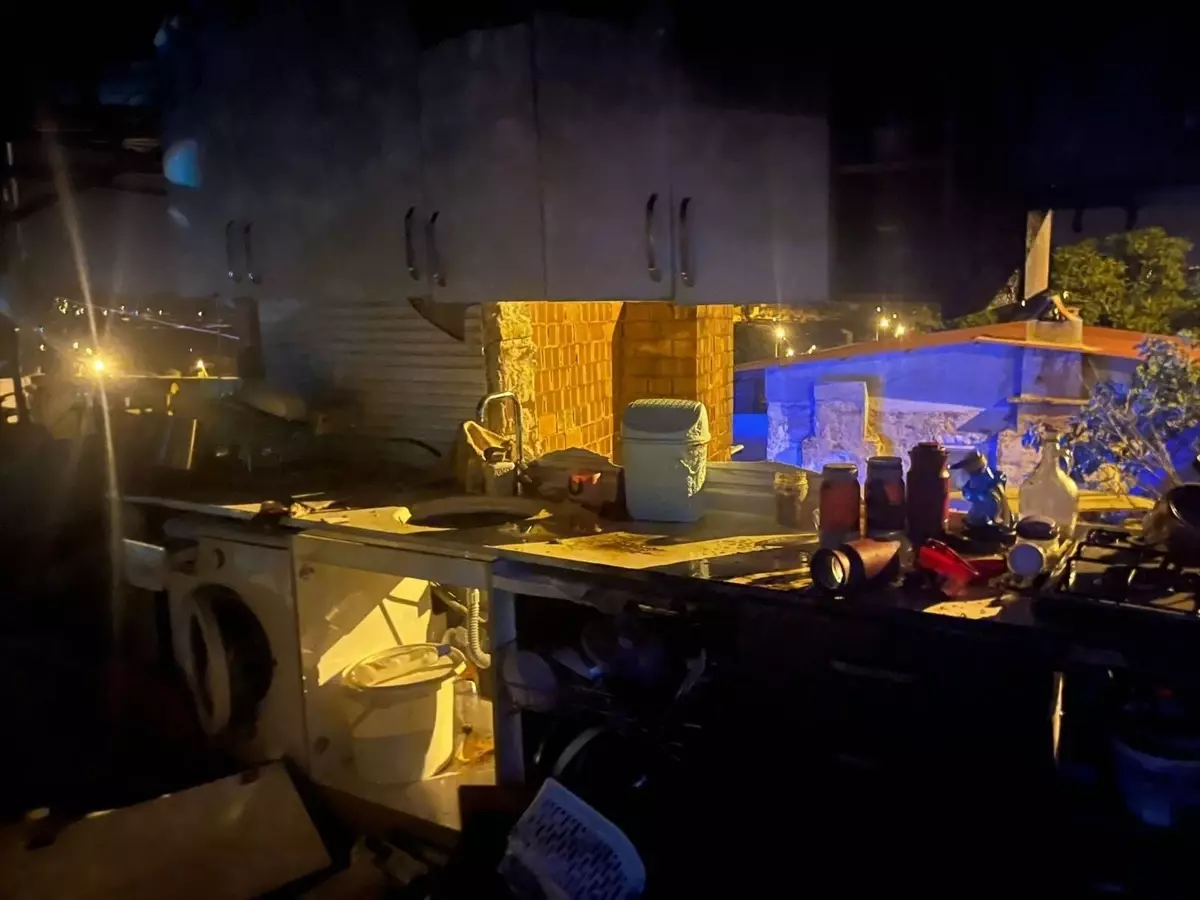 Van\'da \'Başörtüsüne Özgürlük\' Konulu Basın Açıklaması