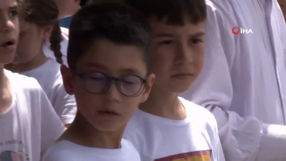 Eskişehir\'de Erkekler Voleybol 1. Ligi Dörtlü Final Maçları Olaylı Başladı