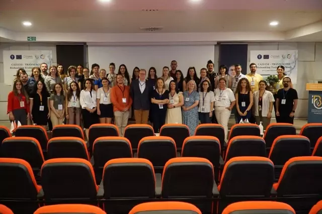 İzmir Biyotıp ve Genom Merkezi'nde Nadir Hastalıklar Semineri ve Toplantı Gerçekleştirildi