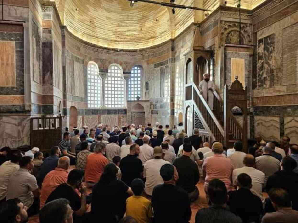 Kariye Camii'nde 79 yıl aradan sonra ilk bayram namazı kılındı