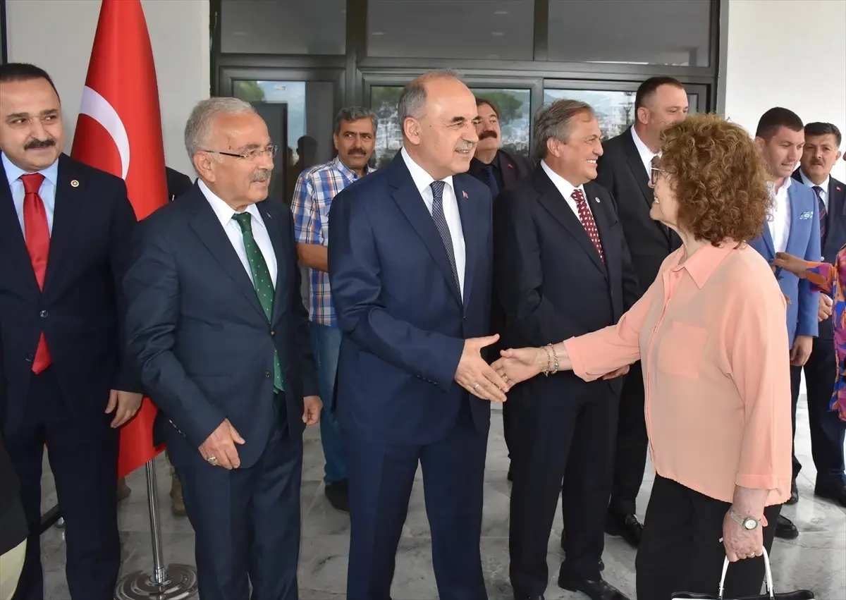 Gazeteci-yazar Zelyut'tan 'İhanet Vakfı' Açıklaması
