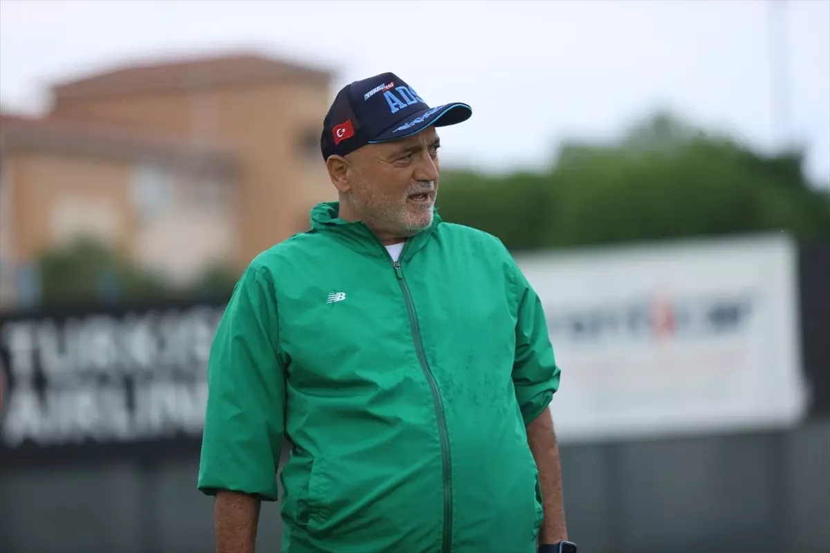 Bilezik Hırsızı Kameraya Yakalandı