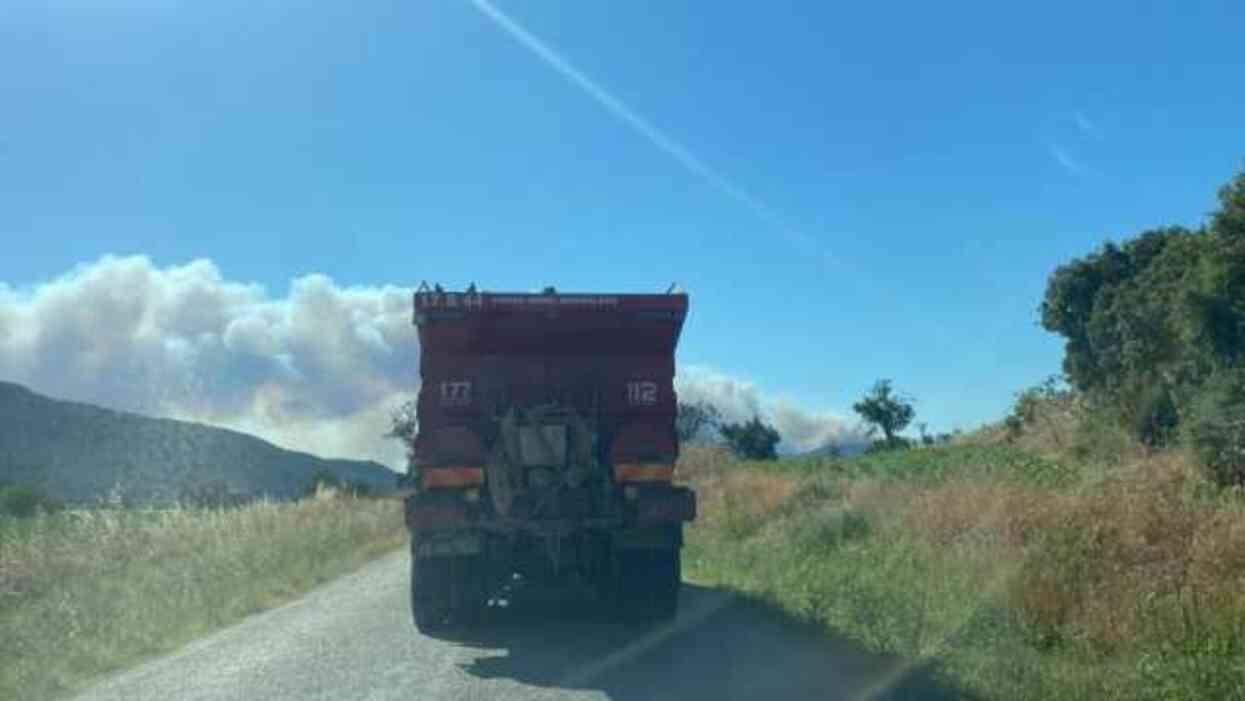 Çanakkale'de orman yangını! Boğaz'da gemi trafiği tek yönlü askıya alındı