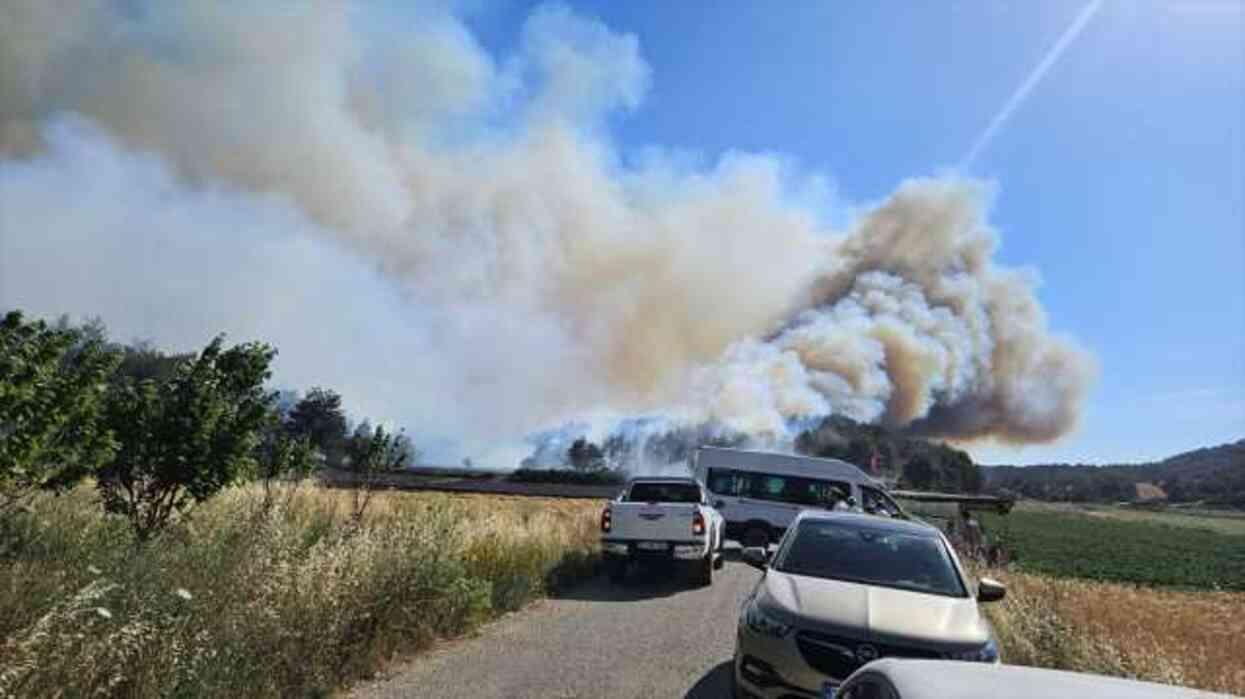 Çanakkale'de orman yangını! Boğaz'da gemi trafiği tek yönlü askıya alındı