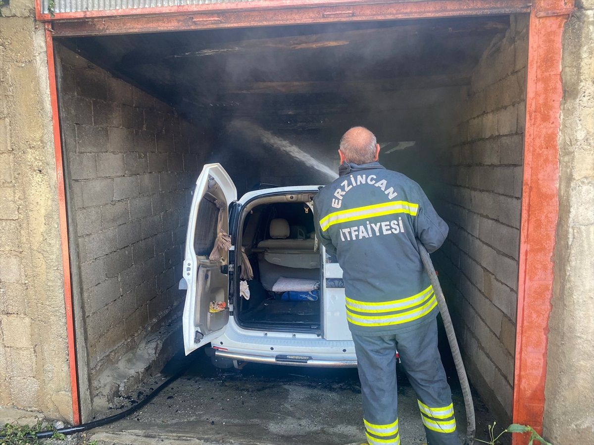 Aksaray\'da Trafik Kazası: 6 Yaralı