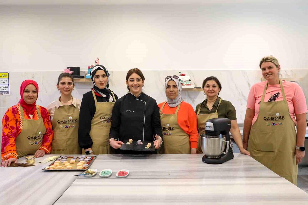 Silvan'da Erkek Güzellik Salonu Açıldı