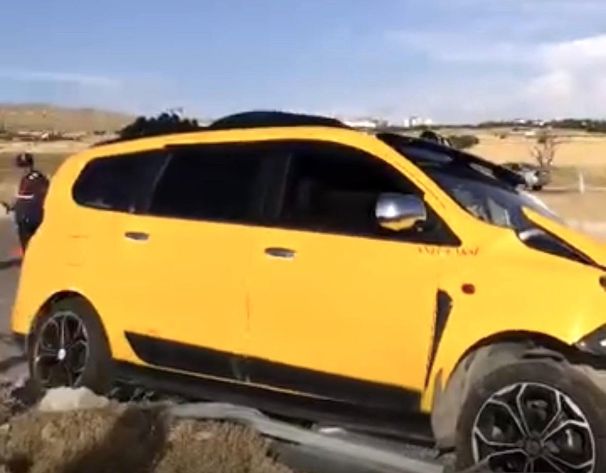 Elazığ\'da 2 ayrı trafik kazasında 6 kişi yaralandı