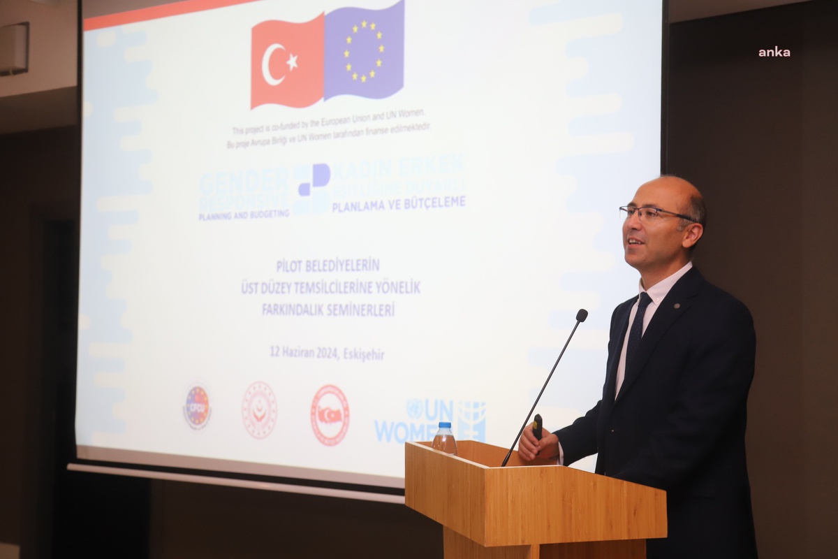 Eskişehir\'de Kadın-Erkek Eşitliği Semineri Düzenlendi