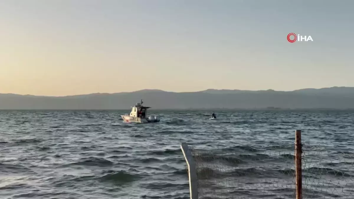 İznik Gölü\'nde Jetski Faciası: Genç Kız Sulara Gömüldü