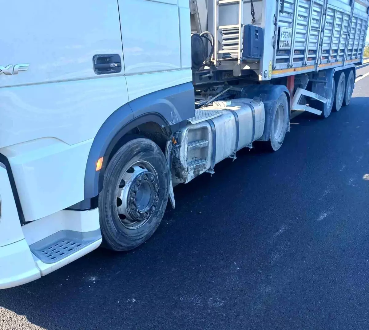 Gebze-Orhangazi-İzmir Otoyolu\'nda trafik kazası: 2 çocuk hafif yaralandı