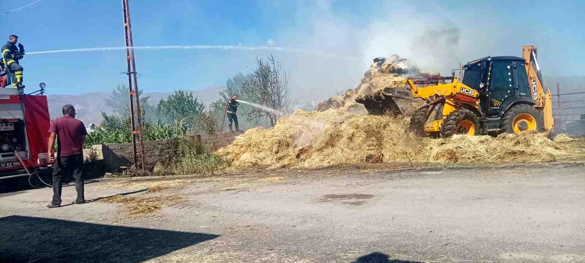 Erzincan\'da saman balyalarının bulunduğu alanda yangın çıktı