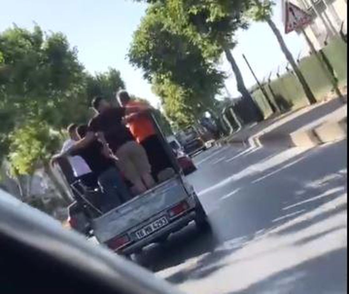 Bursa\'da Tehlikeli Şekilde Seyreden Sürücüye Ceza