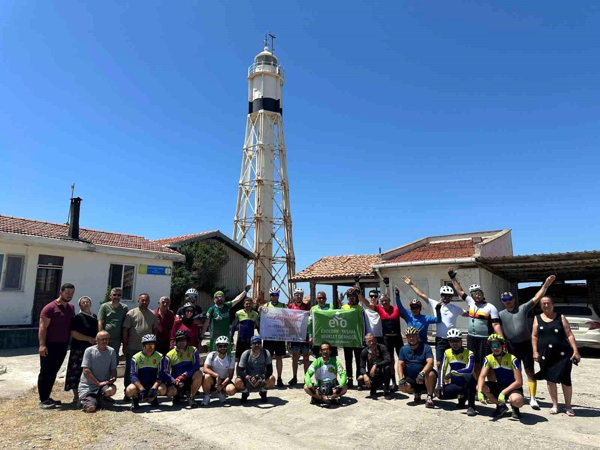 Samsun\'da Ekolojik Yaşam Bisiklet Derneği, Bafra Deniz Feneri\'ne Bisiklet Turu Düzenledi