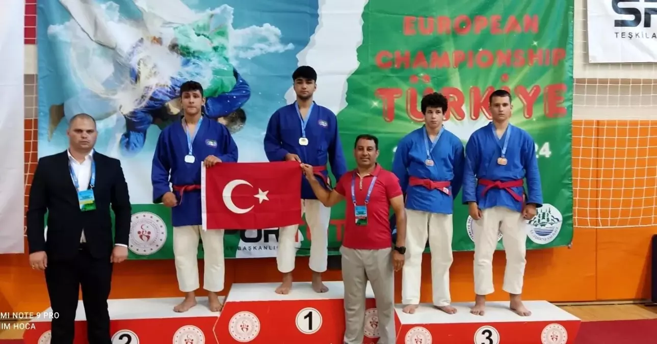 Yalovalı Sporcular Avrupa Kuraş Şampiyonası\'nda Büyük Başarı Elde Etti