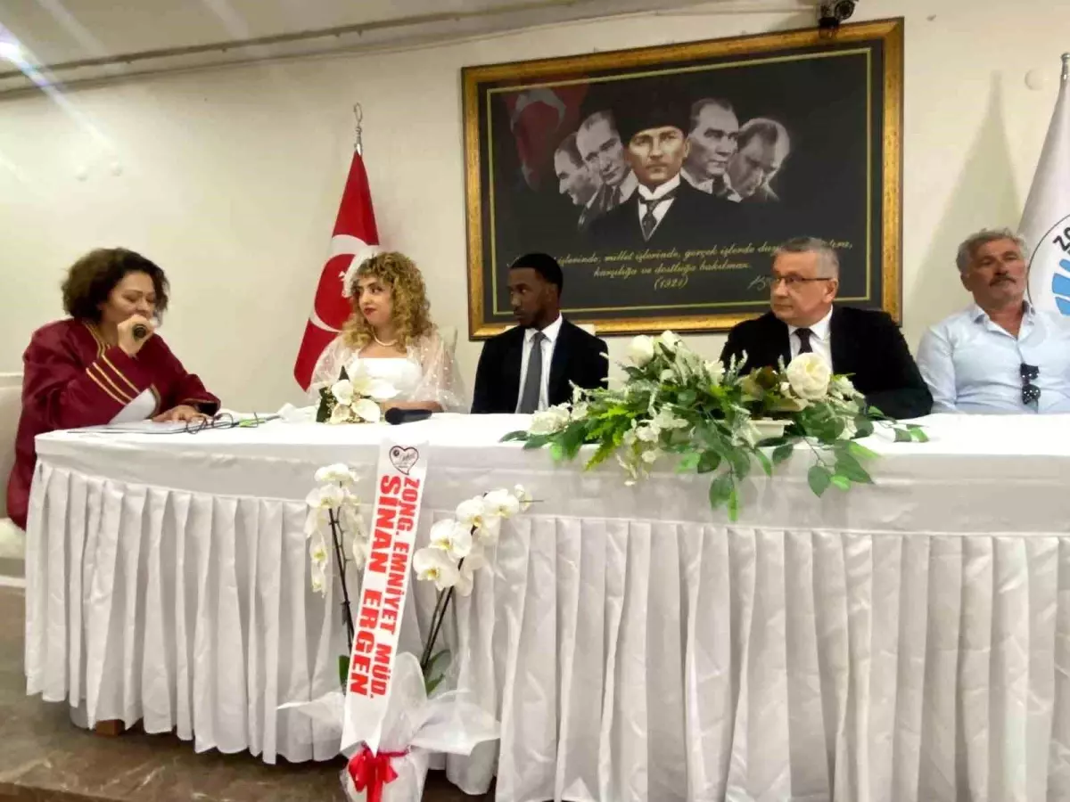 Zonguldak Emniyet Müdür Yardımcısı\'nın kızı Amerikalı bilgisayar mühendisiyle evlendi
