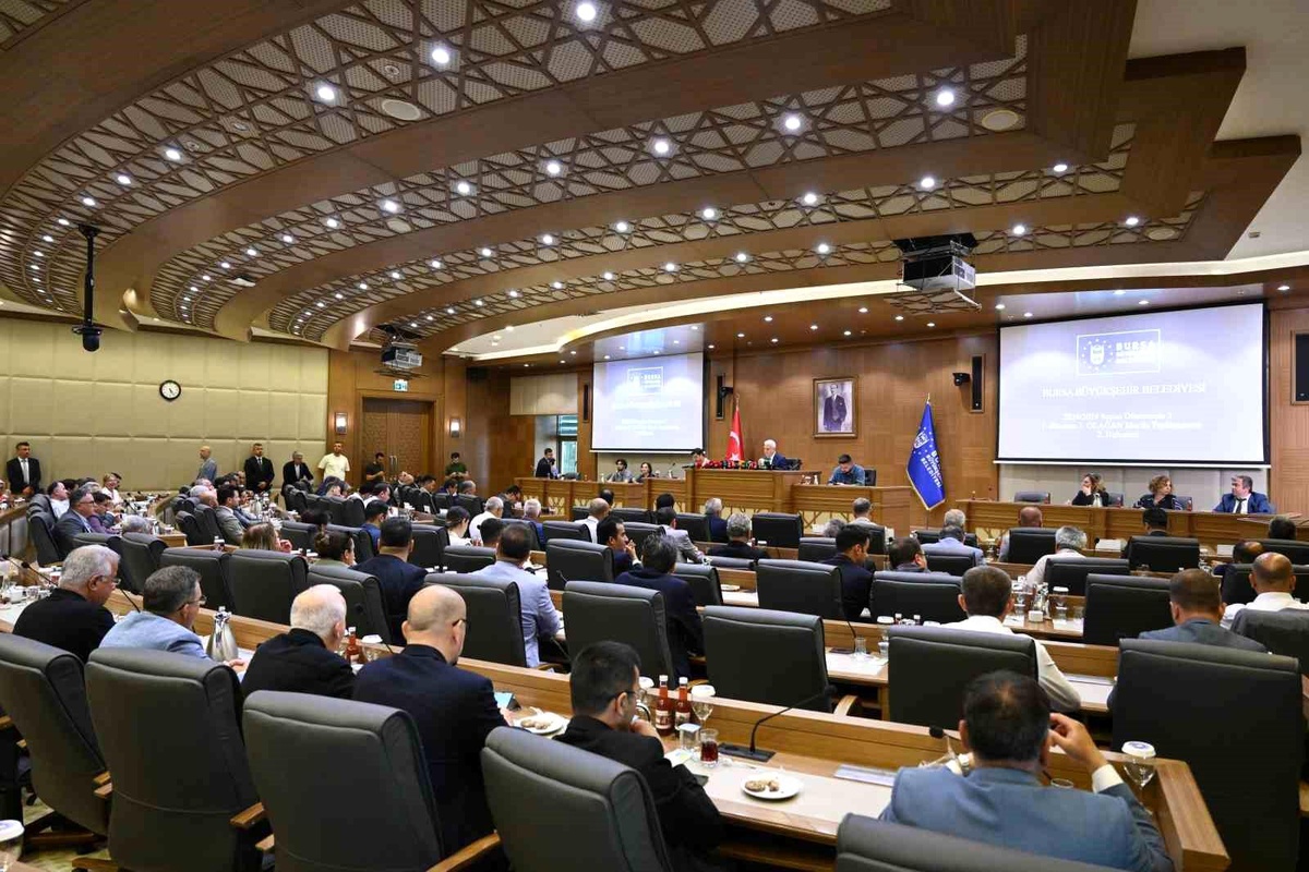 Bursa Büyükşehir Belediye Başkanı Mustafa Bozbey, Besaş ekmeğine yapılan düzenlemeyle ilgili açıklamalarda bulundu