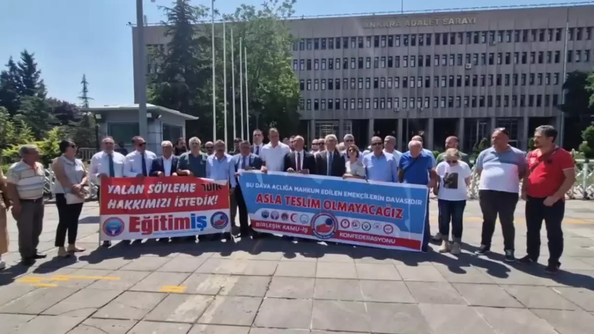 Birleşik Kamu-İş Konfederasyonu, TÜİK\'in verilerine karşı yapılan protestoyla ilgili basın açıklaması yaptı