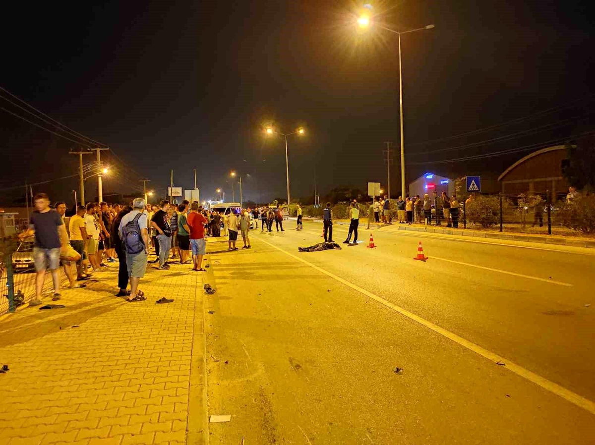 Fethiye\'de Otomobil ve Motosiklet Çarpışması: 1 Ölü, 2 Yaralı