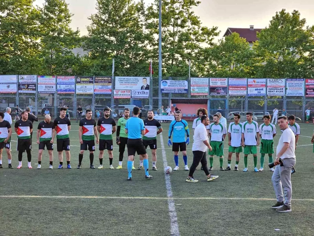 Gölcük Belediyesi\'nin Katkılarıyla Köyler Arası Futbol Turnuvası Başladı