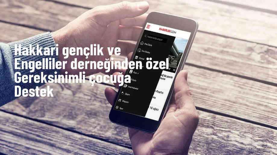 Hakkari Gençlik ve Engelliler Derneği, engelli çocuğa akülü tekerlekli sandalye hediye etti
