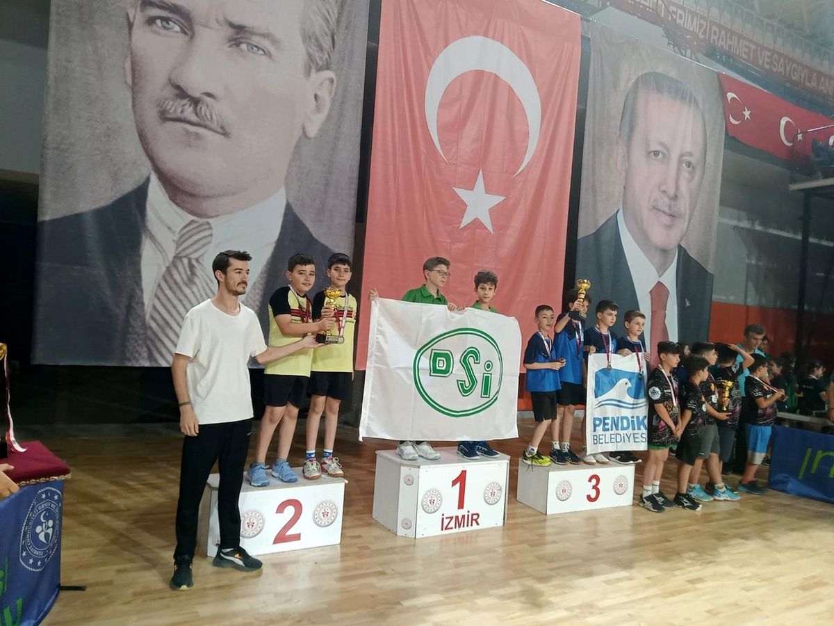 Aydınlı Masa Tenisi Sporcuları Büyük Başarı Elde Etti