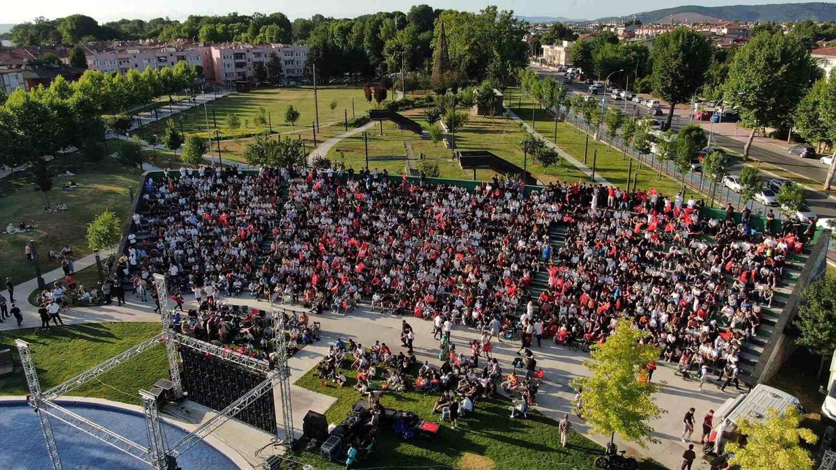 A Milli Takımımızın Çekya maçı Sakarya Millet Bahçesi\'nde izlenecek