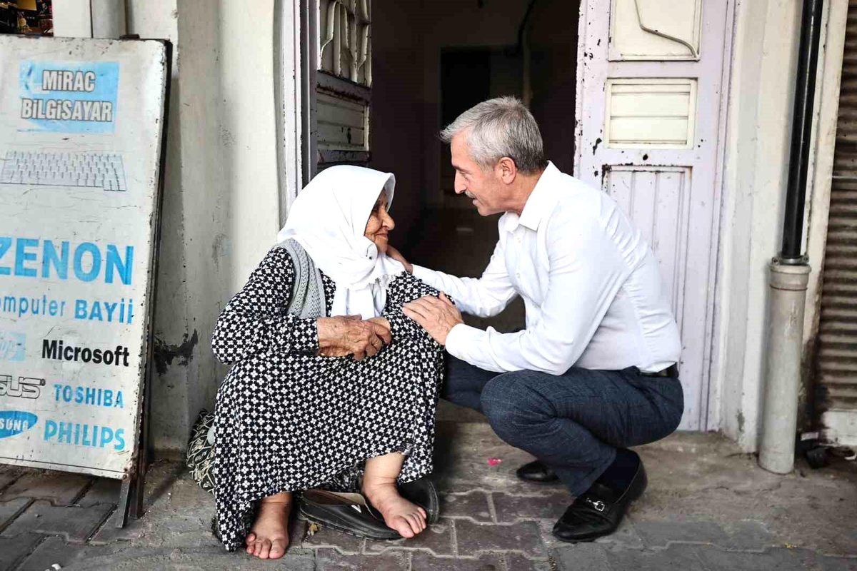 Şahinbey Belediye Başkanı Mehmet Tahmazoğlu, esnaf ve vatandaşlar ile bir araya geldi