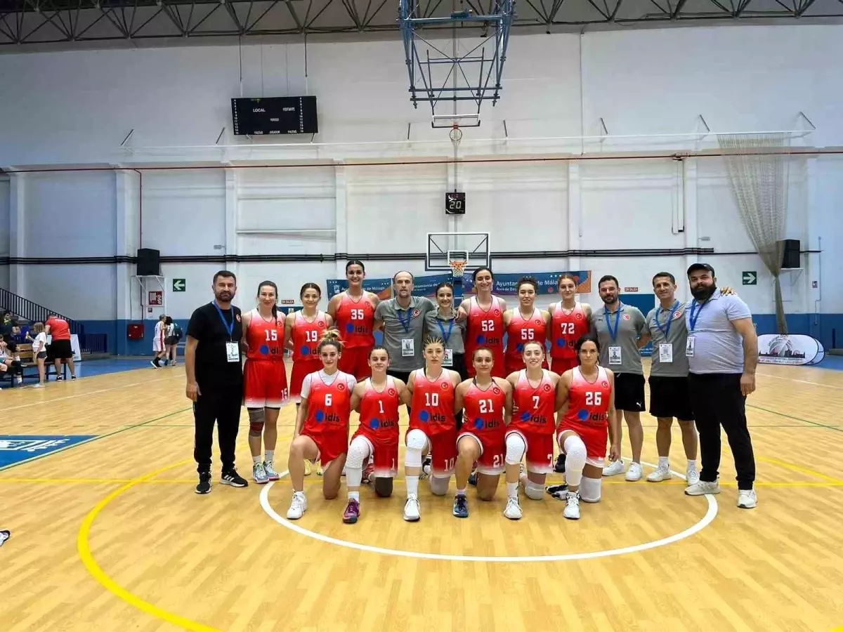 Türkiye, Avrupa Kadınlar İşitme Engelliler Basketbol Şampiyonası\'nda yarı finale yükseldi