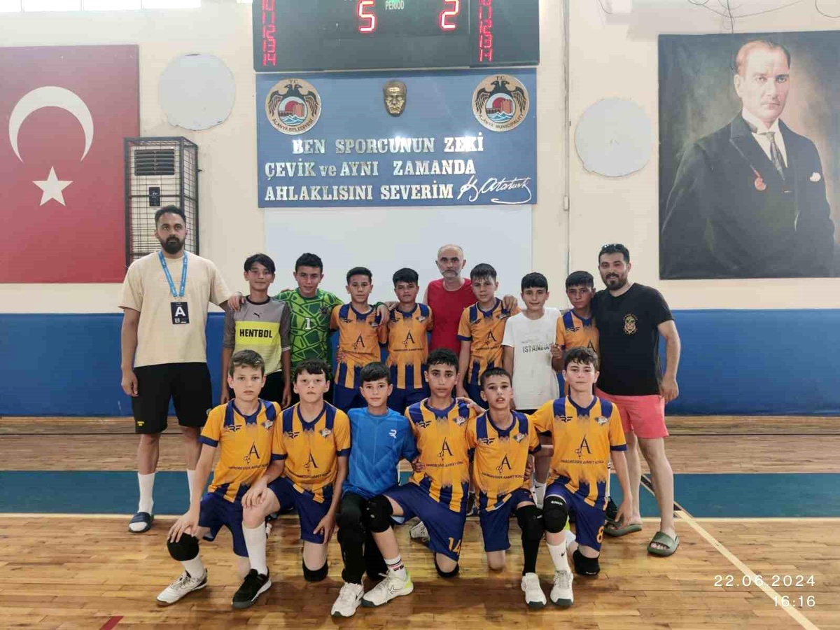Afyon Gençlik ve Spor Kulübü Türkiye Hentbol Şampiyonası\'nda başarılı oldu