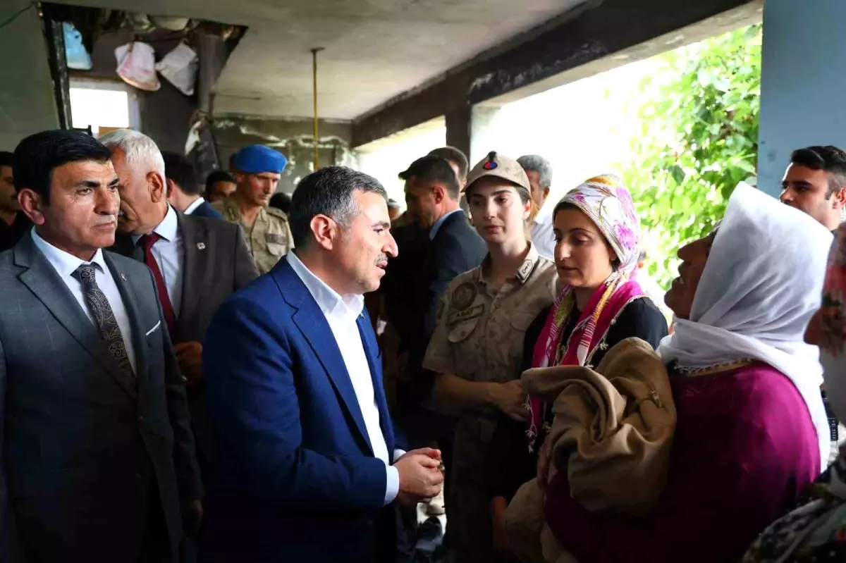 Şırnak Valisi Cevdet Atay, Şehit Güvenlik Korucusunun Taziyesine Katıldı