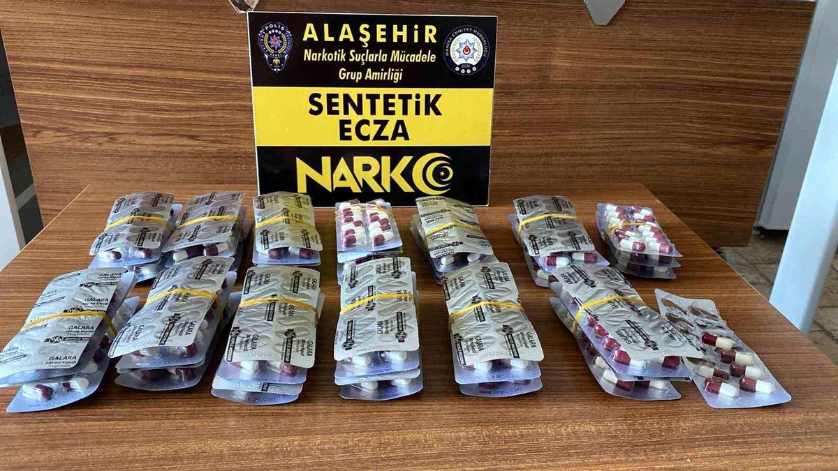 Manisa\'da Uyuşturucu Operasyonu: 4 Şüpheliden Birisi Tutuklandı