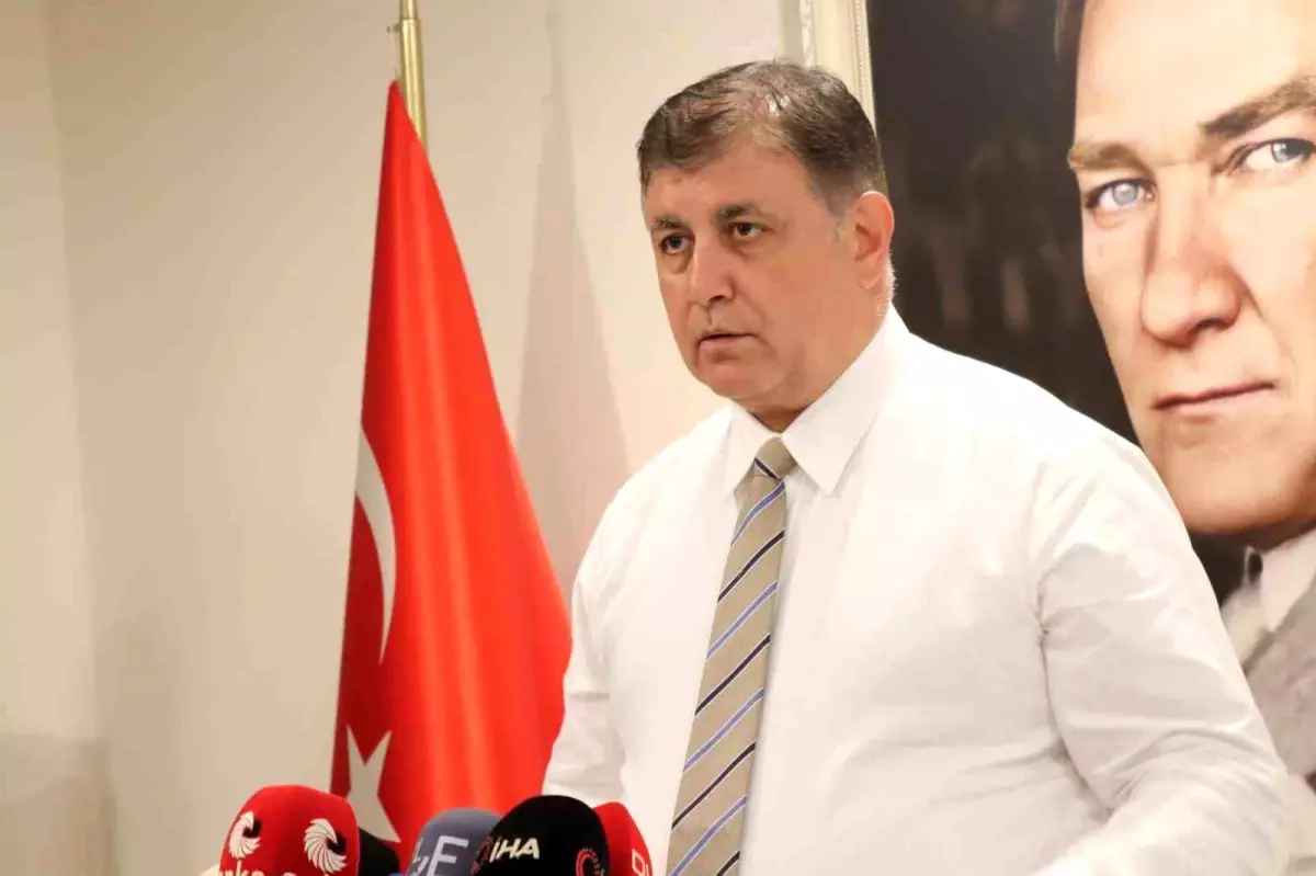 İzmir Büyükşehir Belediye Başkanı Dr. Cemil Tugay, Sosyal Denge Tazminatı Konusunda Uyarıda Bulundu