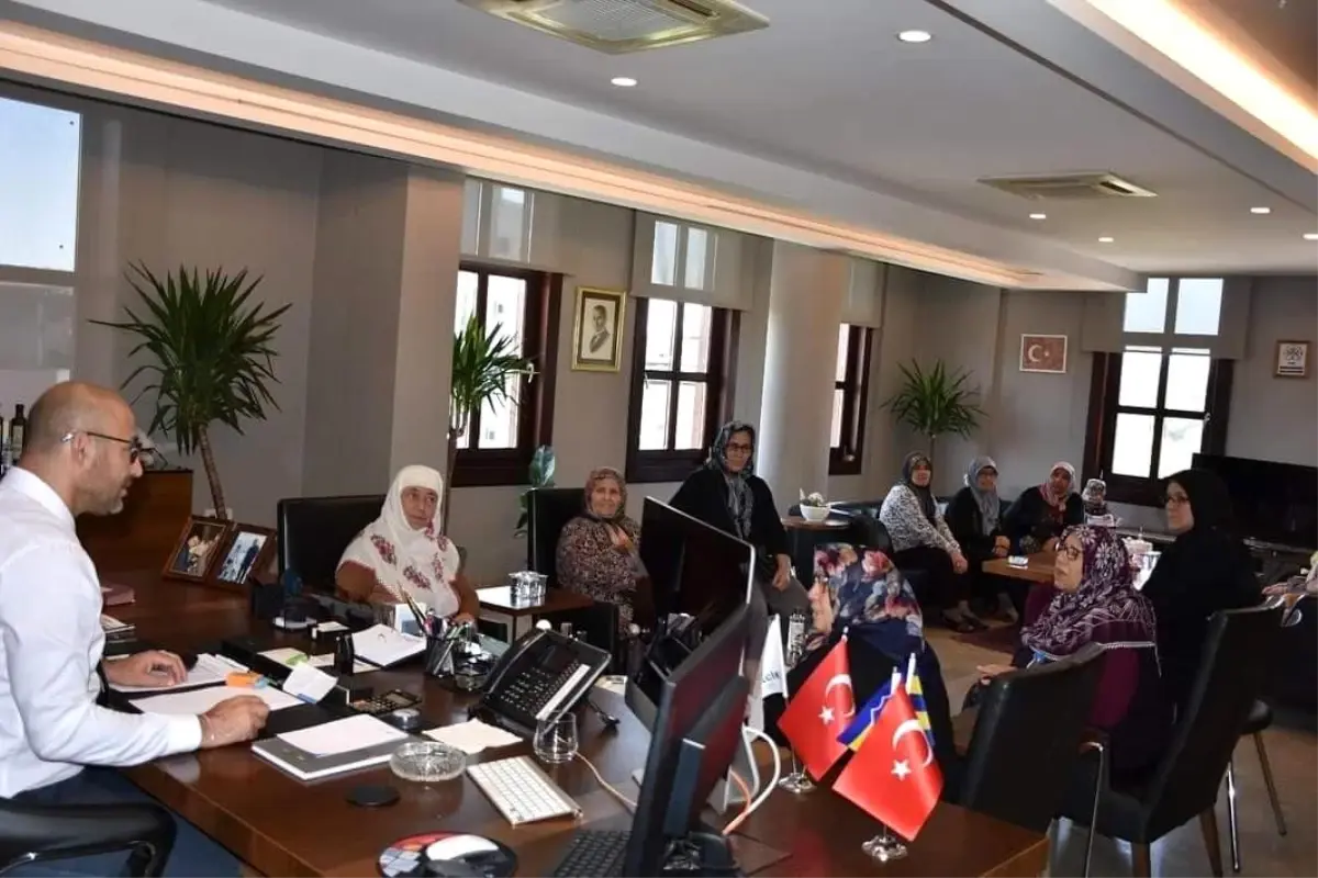 Germencik Belediye Başkanı Burak Zencirci, Mesudiye Mahallesi Kadınlarını Ağırladı