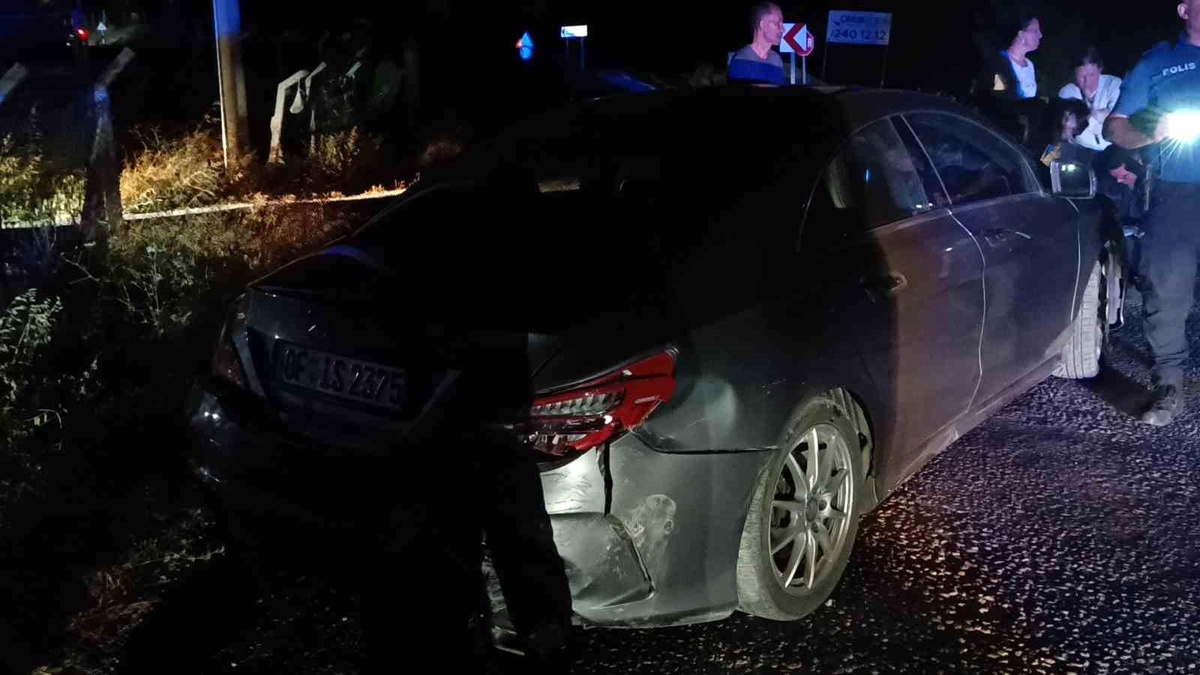Çorum\'da trafik kazası: 1\'i çocuk 4 kişi yaralandı