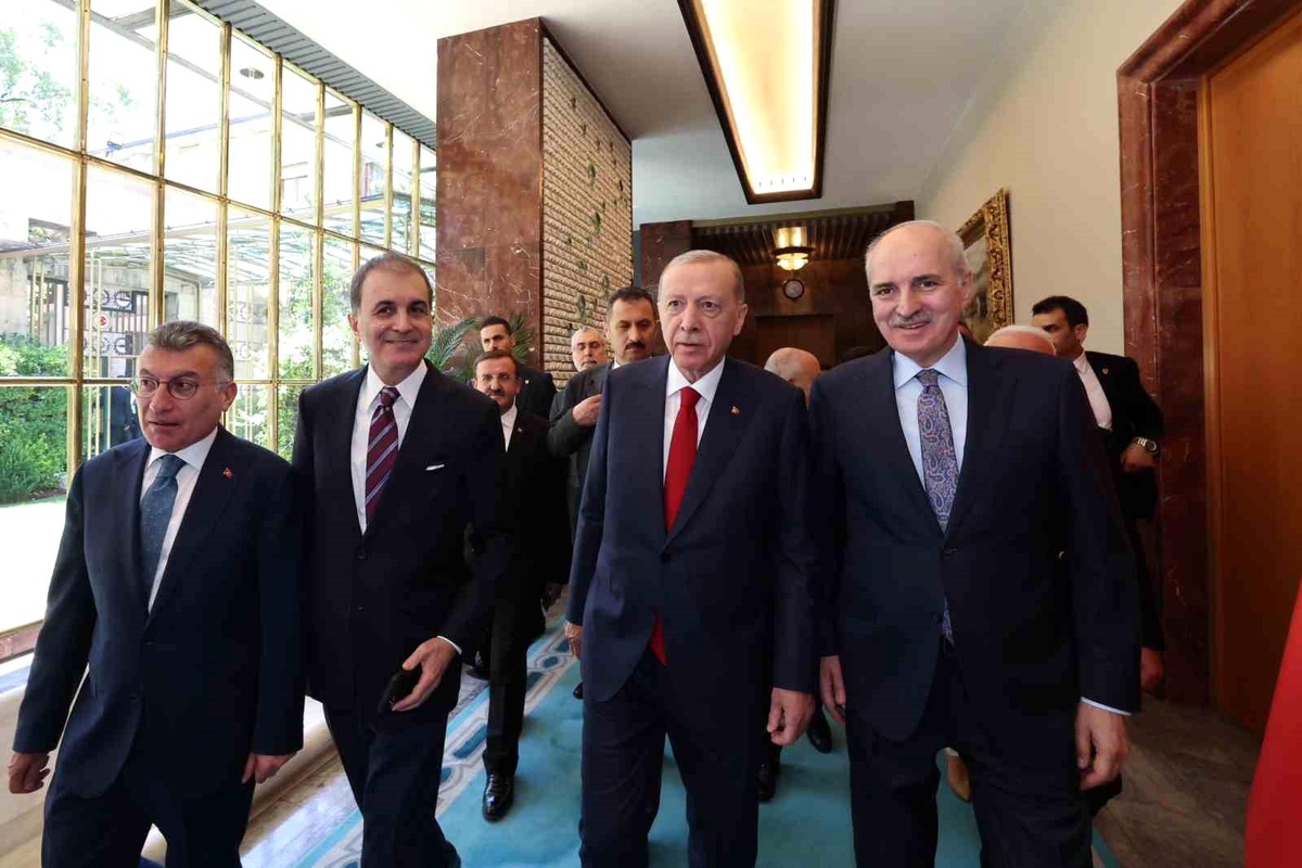 Cumhurbaşkanı Erdoğan, TBMM Başkanı Kurtulmuş\'u ziyaret etti