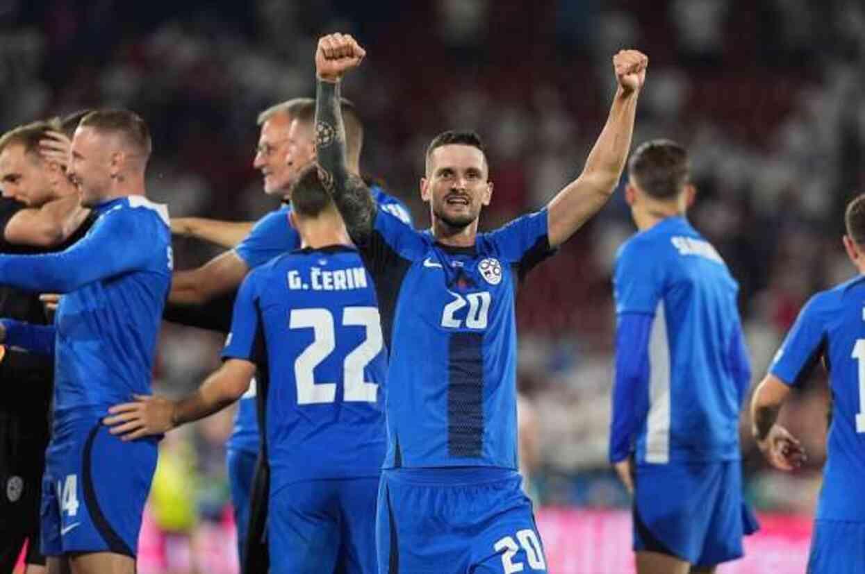 Golsüz berabere kalan İngiltere ve Slovenya el ele son 16'da