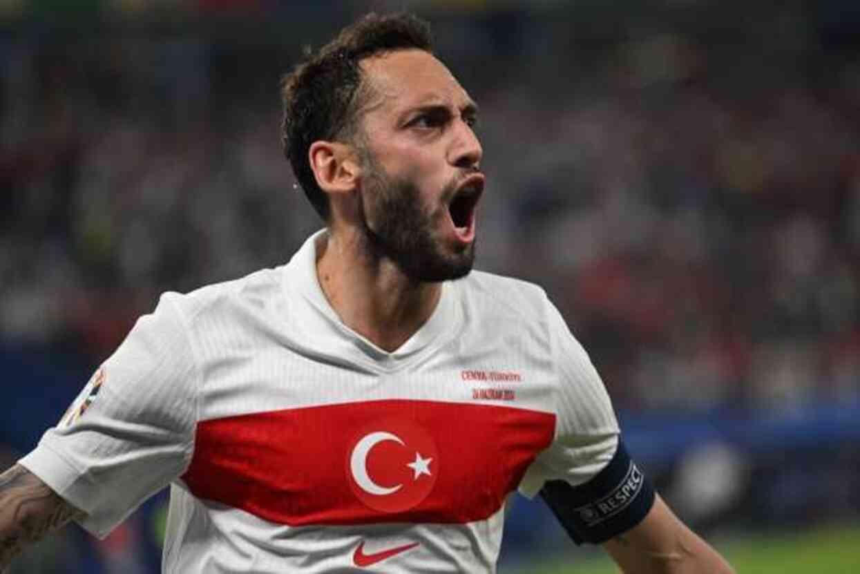 İstediğimizi aldık! Çekya ile 1-1 berabere kalan Türkiye son 16'ya yükseldi