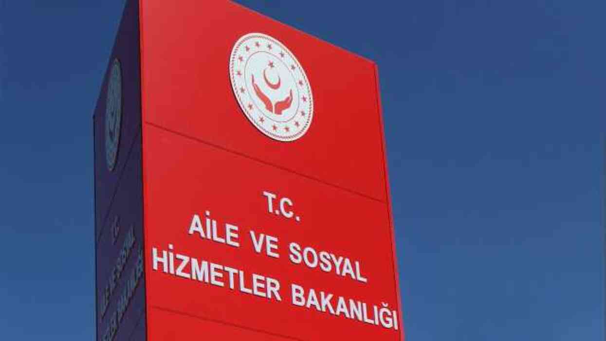 İYİ Partili Çömez'den, devlete ait çocuk yurtlarına ilişkin skandal iddia! Bakanlık harekete geçti İYİ Partili Çömez'den, devlete ait çocuk yurtlarına ilişkin skandal iddia! Bakanlık harekete geçti