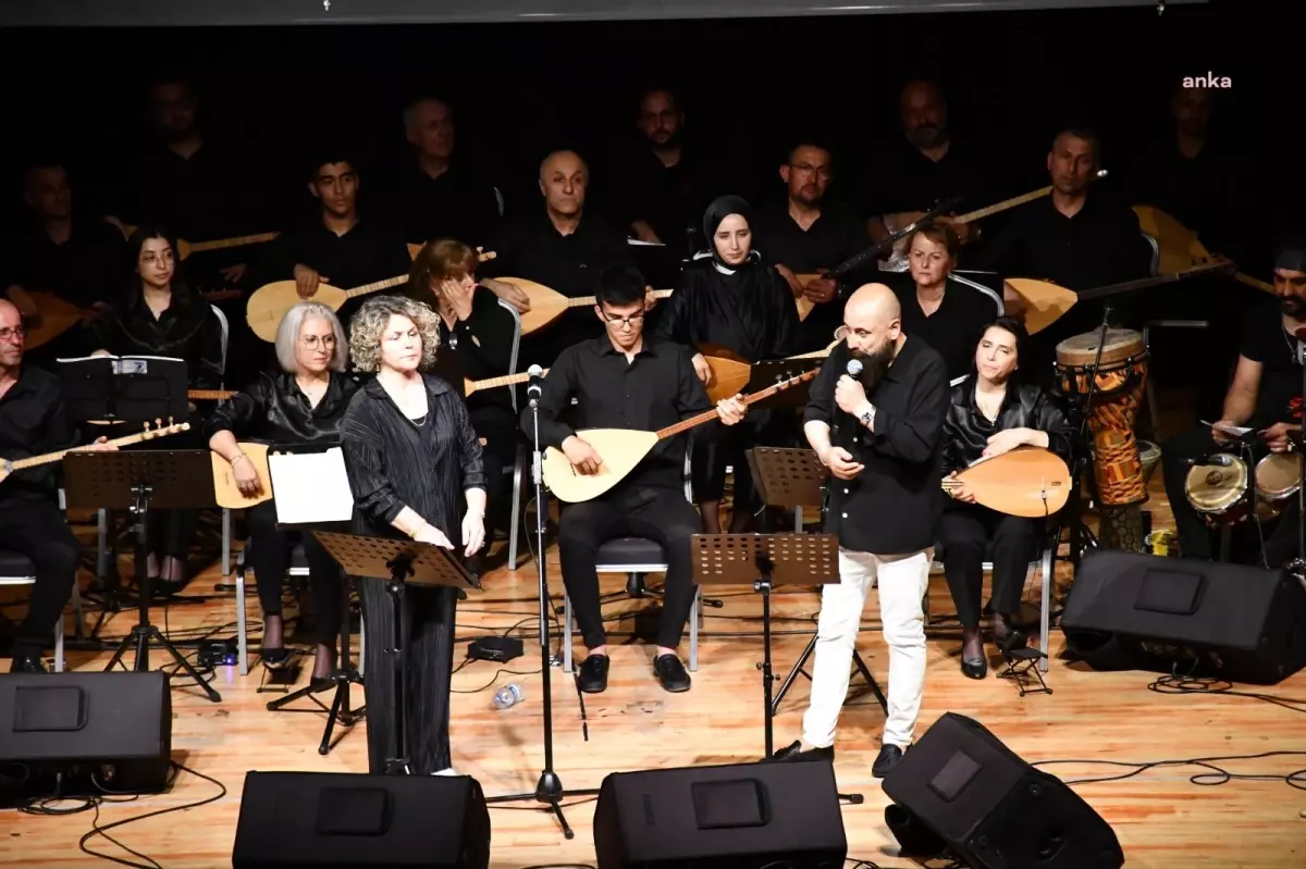 Karadeniz Ereğli Belediyesi Sazdan Adam Bağlama Kursları\'ndan Yıl Sonu Konseri