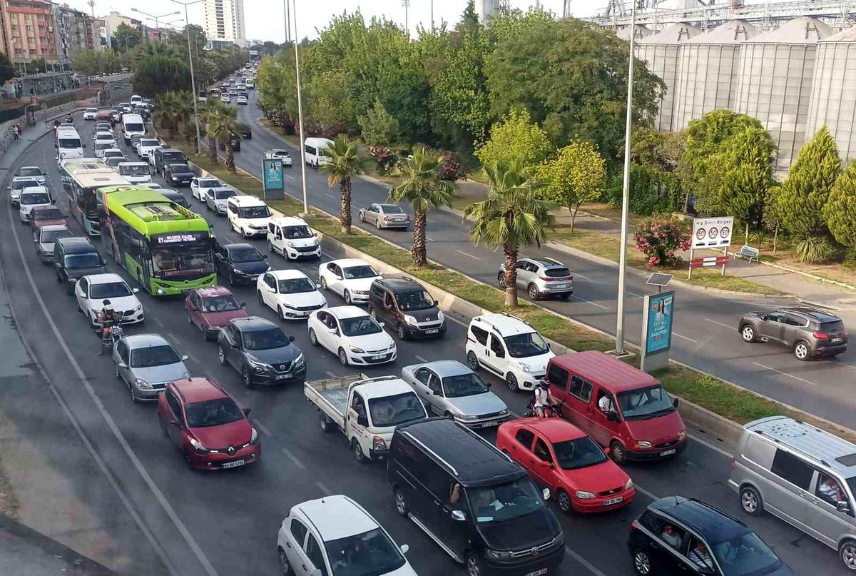 Samsun\'da Trafiğe Kayıtlı Taşıt Sayısı 470 Bin 787 Oldu